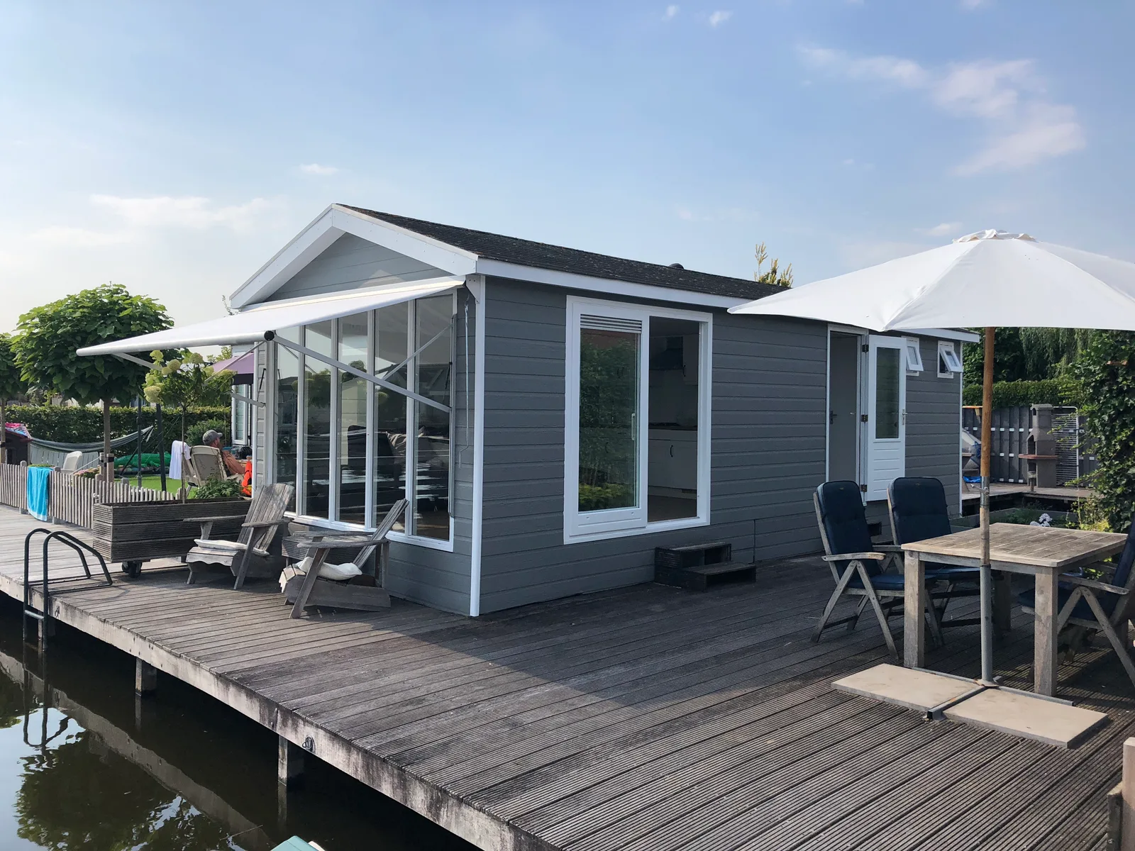 Breukelen · Seeterrasse — before HostRev